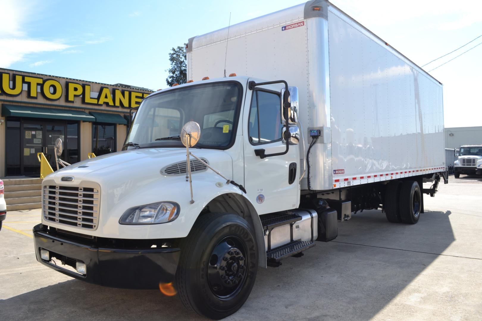 2019 WHITE /BLACK FREIGHTLINER M2-106 with an CUMMINS B6.7L 260HP engine, ALLISON 2500RDS AUTOMATIC transmission, located at 9172 North Fwy, Houston, TX, 77037, (713) 910-6868, 29.887470, -95.411903 - Photo#0